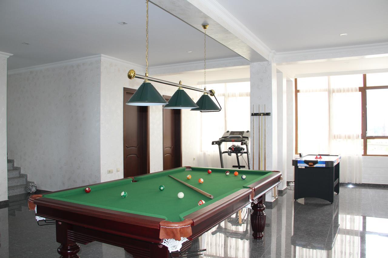 Hotel 725 Batumi Kültér fotó